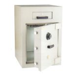 LION M - SERIES SAFE c/w FRONT DRAWER TRAP , MT2 SIZE